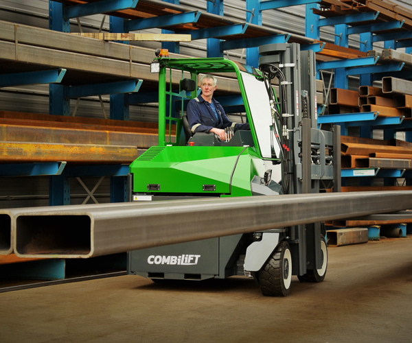 Combilift – COMBI CB – 4 way counterbalance forklift – Manufacturing - Steel Fabrication - Outdoor - Rack