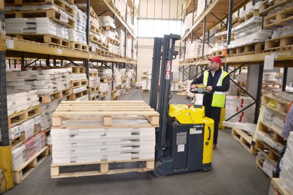 Combilift – COMBI CS – Pedestrian Stacker – Warehousing Logistics - Pallets